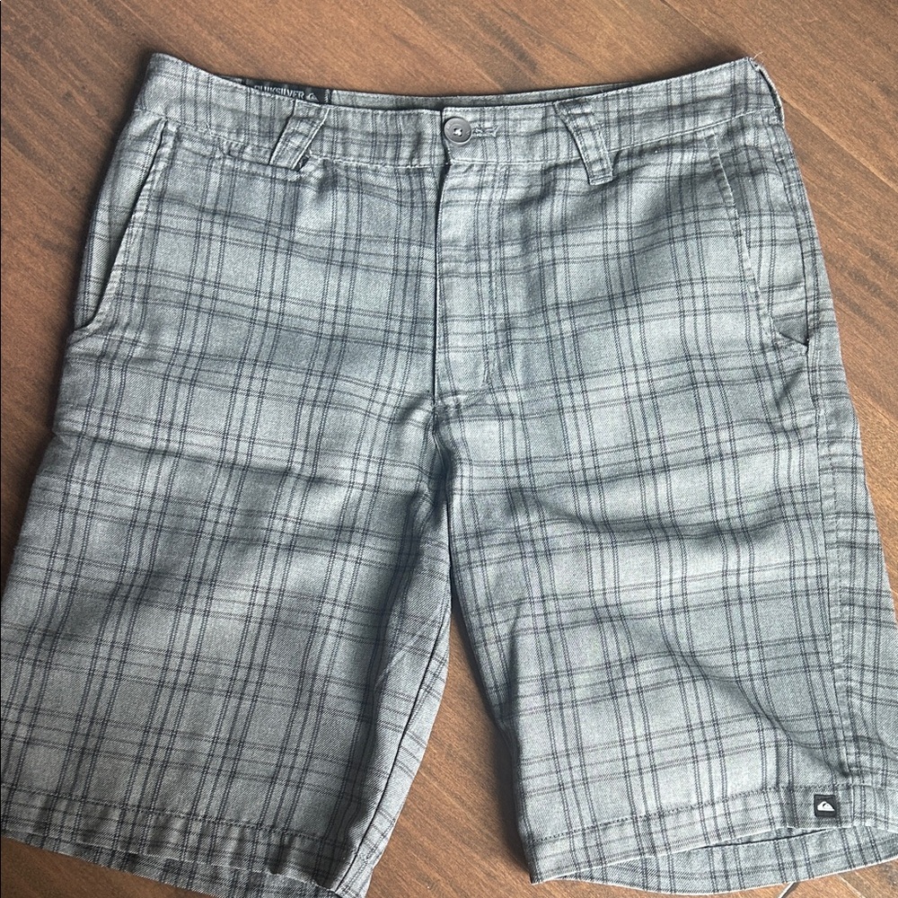 Quiksilver Men's Gray Checkered Shorts